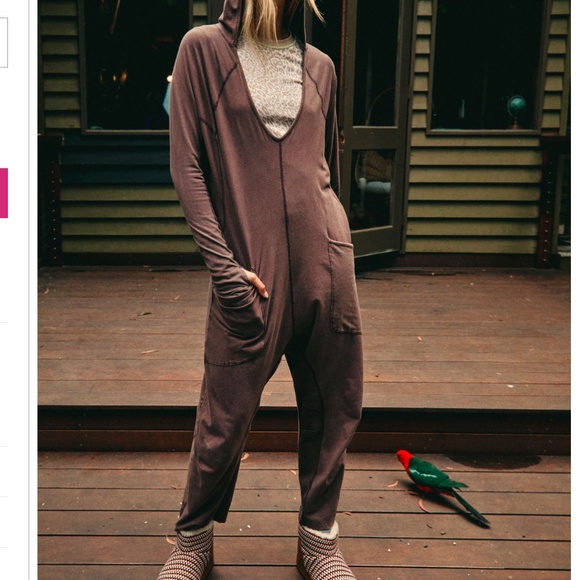 Free People Movement Long Sleeve Hot Shot Onesie in Dark Espresso sz Medium NWT - Picture 1 of 8